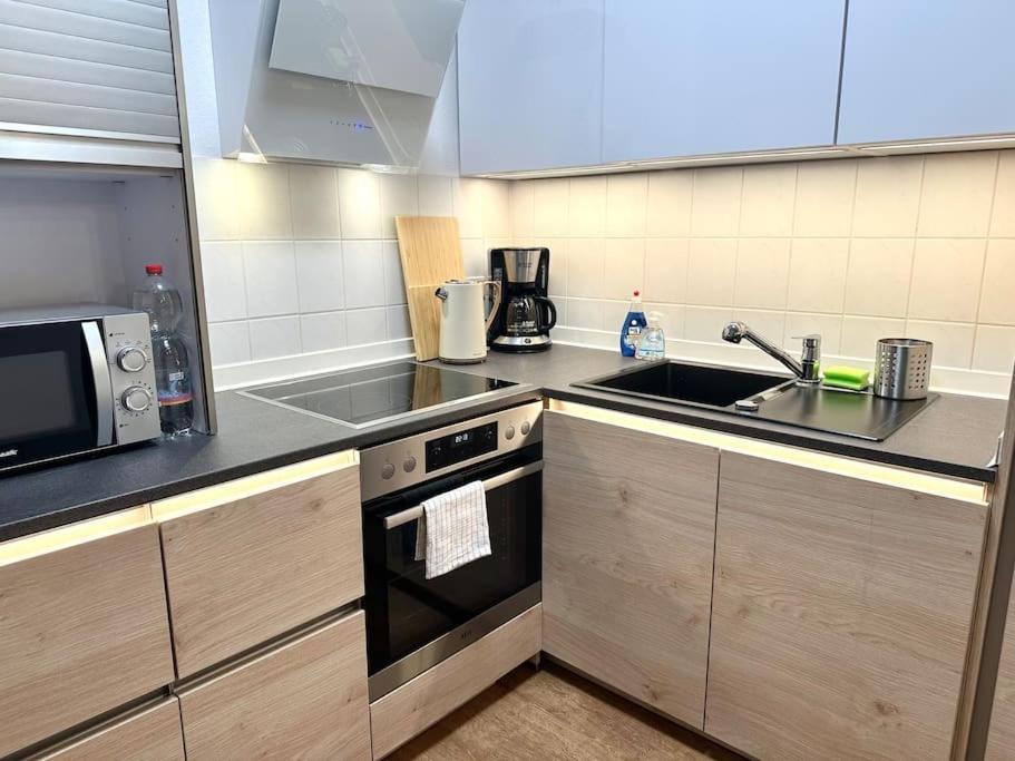Modern Eingerichtete Wohnung Im Stadtzentrum Zittau Kostenloser Parkplatz エクステリア 写真